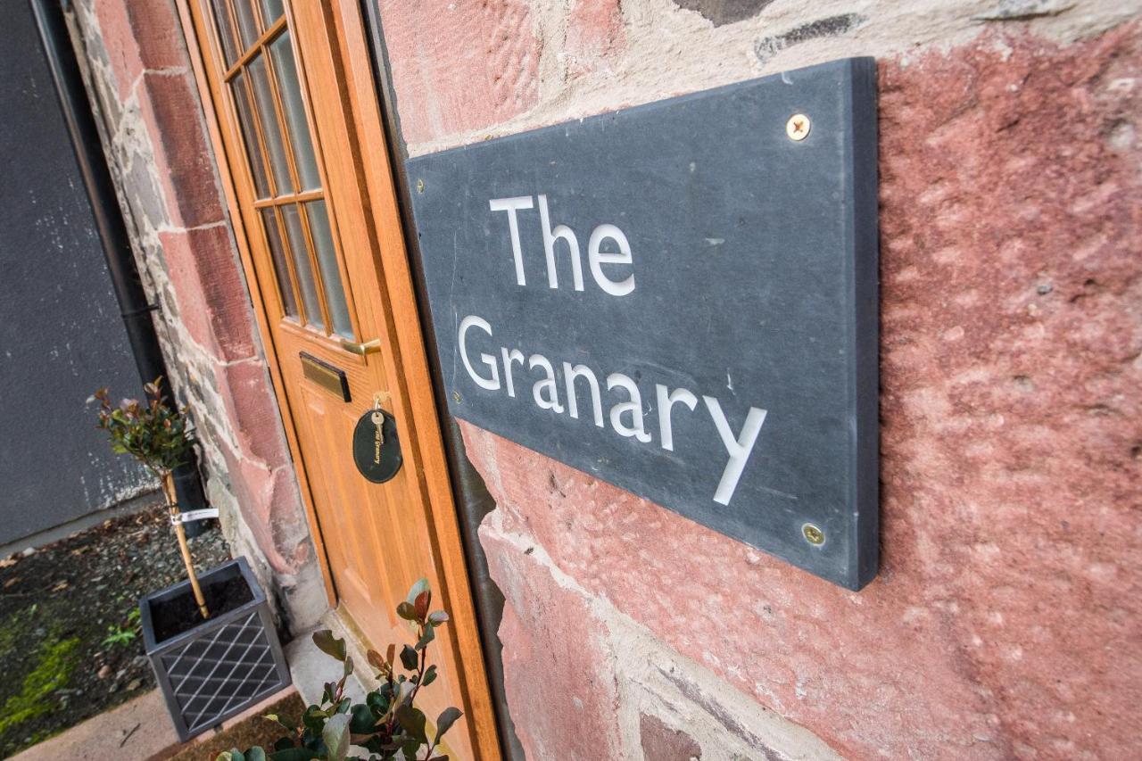 Villa The Granary With Hot Tub Forgandenny Esterno foto